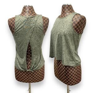 90 Degree by Reflex Green Leopard Crop Tank Top Medium Open Keyhole Back Yoga